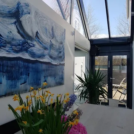 Big Poolhouse With Stunning Views *