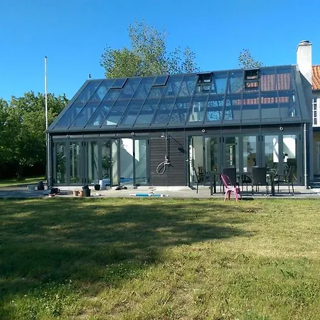 Big Poolhouse With Stunning Views *