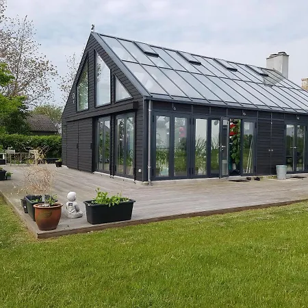Big Poolhouse With Stunning Views * Marstal